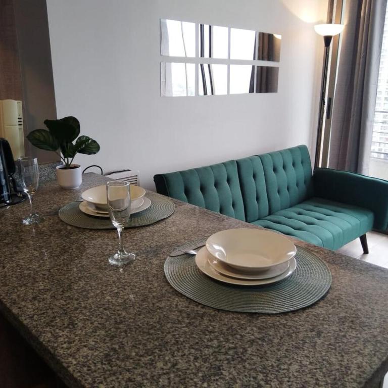 Airport and Terminal close to everything - One-Bedroom Apartment - 1