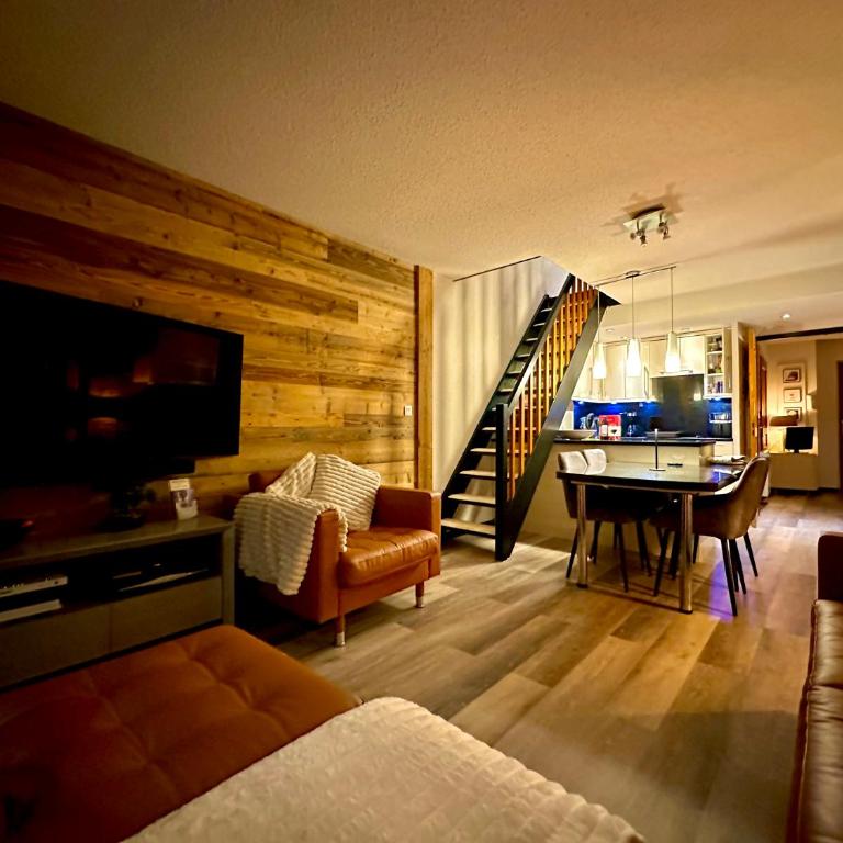 Les Ecureuils Squirrel Lodge - Appartement avec Vue sur la Montagne - 1