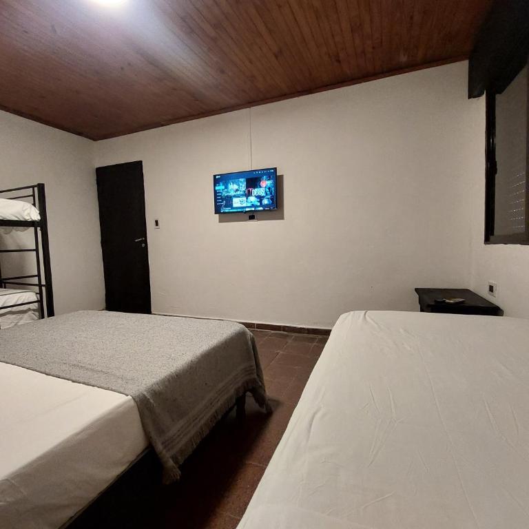 El Gran Gomero Hostal & Motoposada - Habitación Familiar con baño compartido - 1