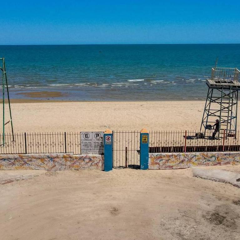 Condo 4, In town and steps to the beach and Malecon - Casa - 2