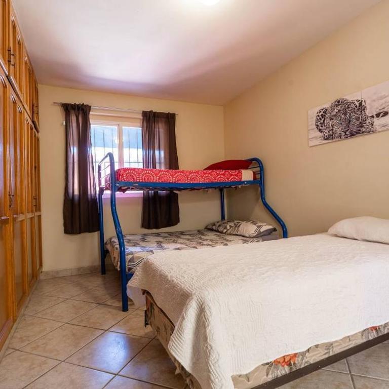 Condo 4, In town and steps to the beach and Malecon - Casa - 8