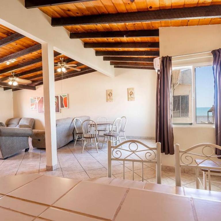 Condo 4, In town and steps to the beach and Malecon - Casa - 19