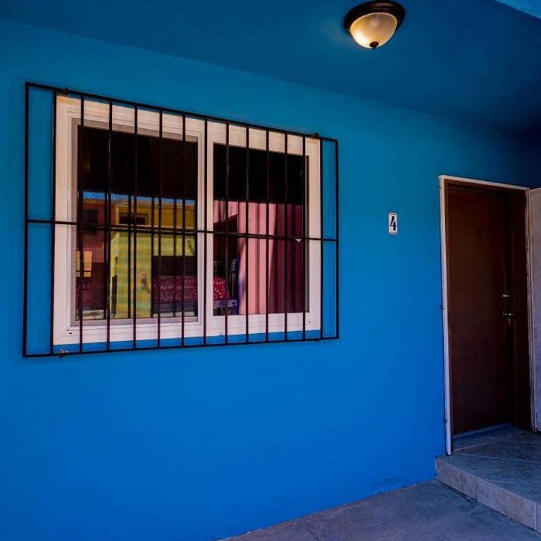 Condo 4, In town and steps to the beach and Malecon - Casa - 22