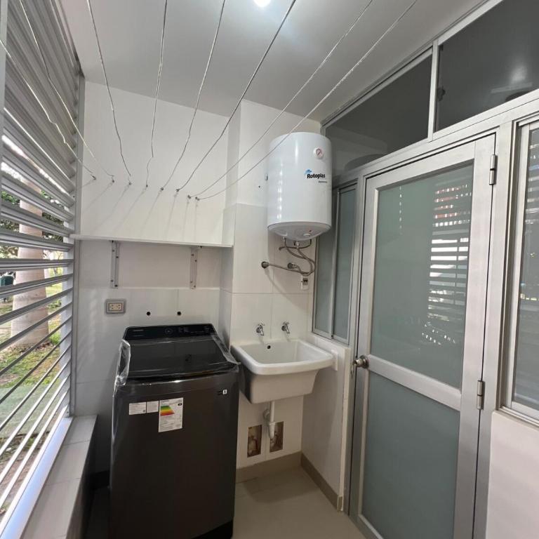 4BR Primer piso, vista a parque con piscina - Apartment with Park View - 11