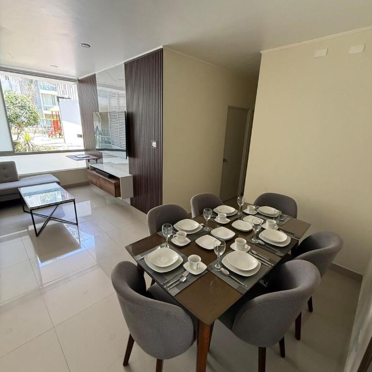 4BR Primer piso, vista a parque con piscina - Apartment with Park View - 5
