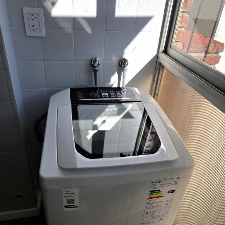 Luminoso Depto de 2 Amb Zona Guemes - One-Bedroom Apartment - 13