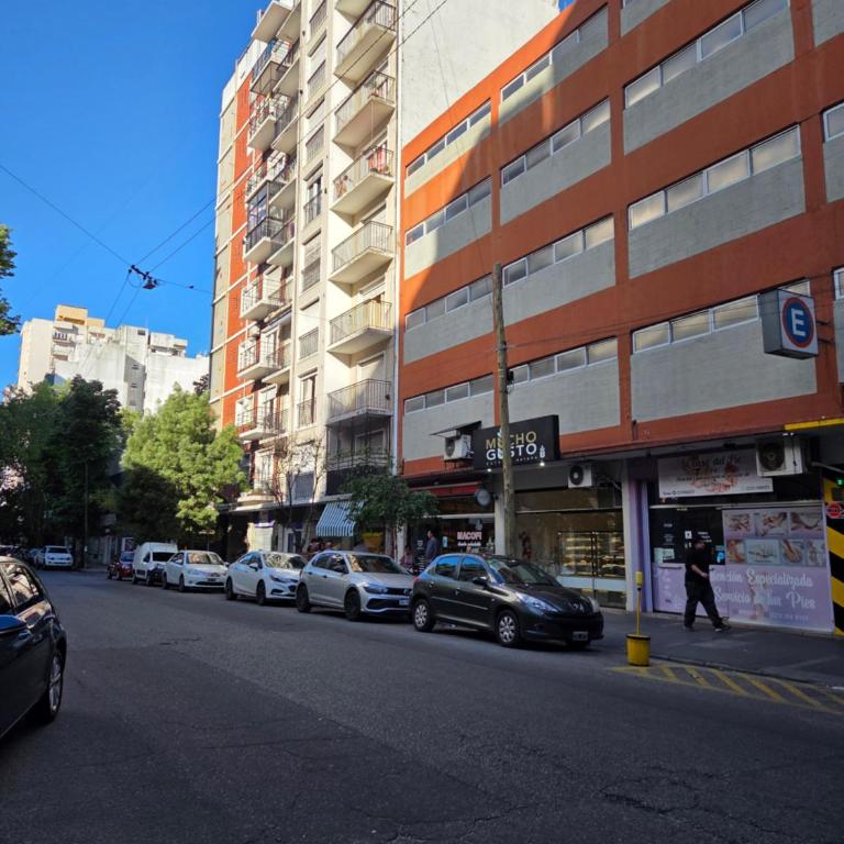 Luminoso Depto de 2 Amb Zona Guemes - One-Bedroom Apartment - 23