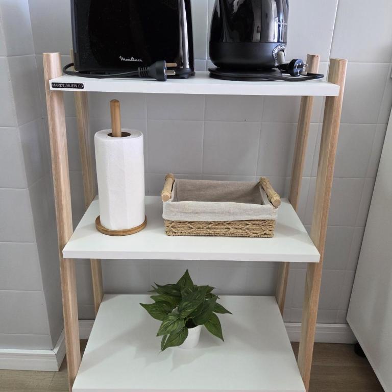 Luminoso Depto de 2 Amb Zona Guemes - One-Bedroom Apartment - 27