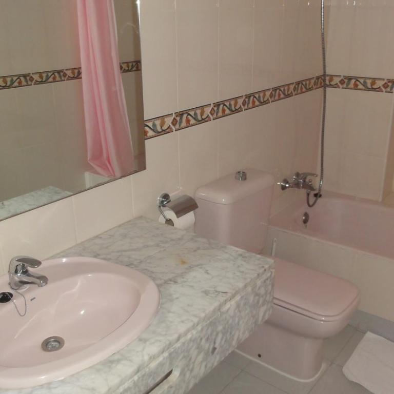 Apartamentos Golf Center - One-Bedroom Apartment (4 Adults) - 6