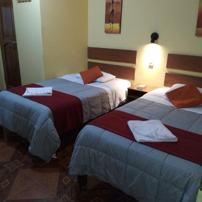 Hospedaje Tres Cruces - Habitación Triple con baño privado - 10