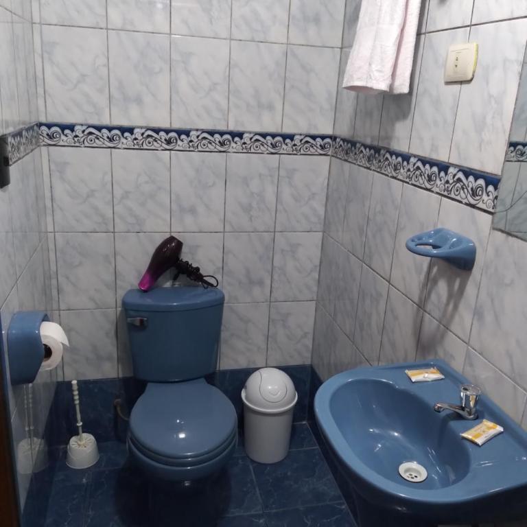 Hospedaje Tres Cruces - Habitación Triple con baño privado - 10