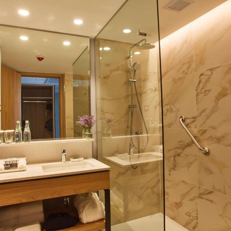 Pullman Lima Miraflores - Habitación Superior con 2 camas dobles - 3