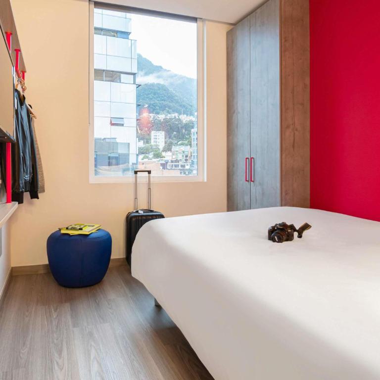 ibis budget Bogota Marly - Habitación Doble con cama supletoria - 2