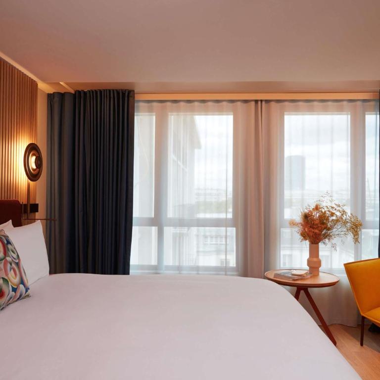 SO/ Paris Hotel - Studio Junior Suite – Blick auf den Innenhof - 2