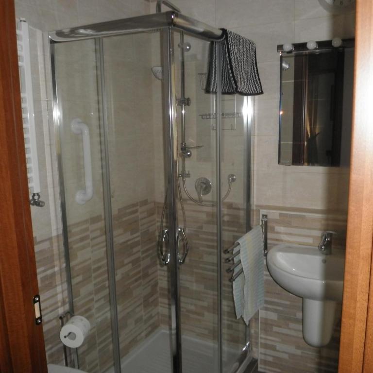 Don Milani - Camera Doppia con Letti Singoli con Bagno Privato Esterno - 19