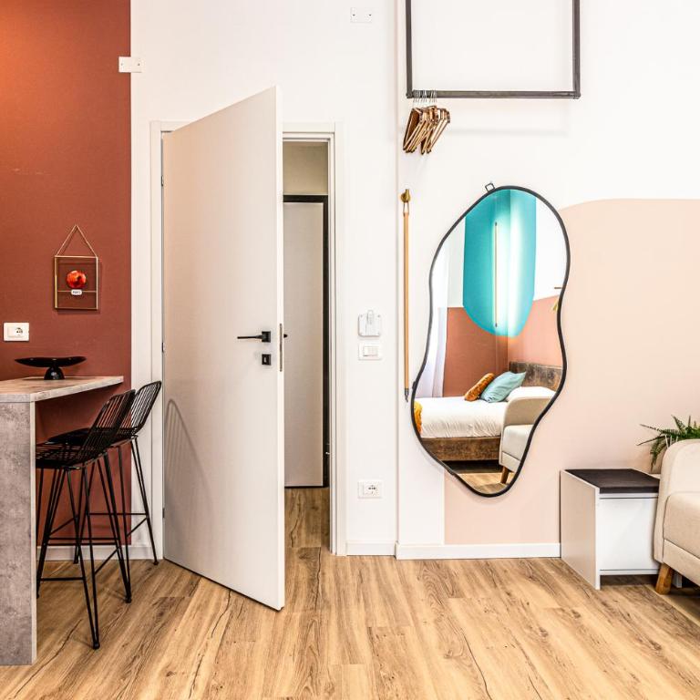 MARS SUITE Style & Relax Centro Livorno - One-Bedroom Apartment - 14