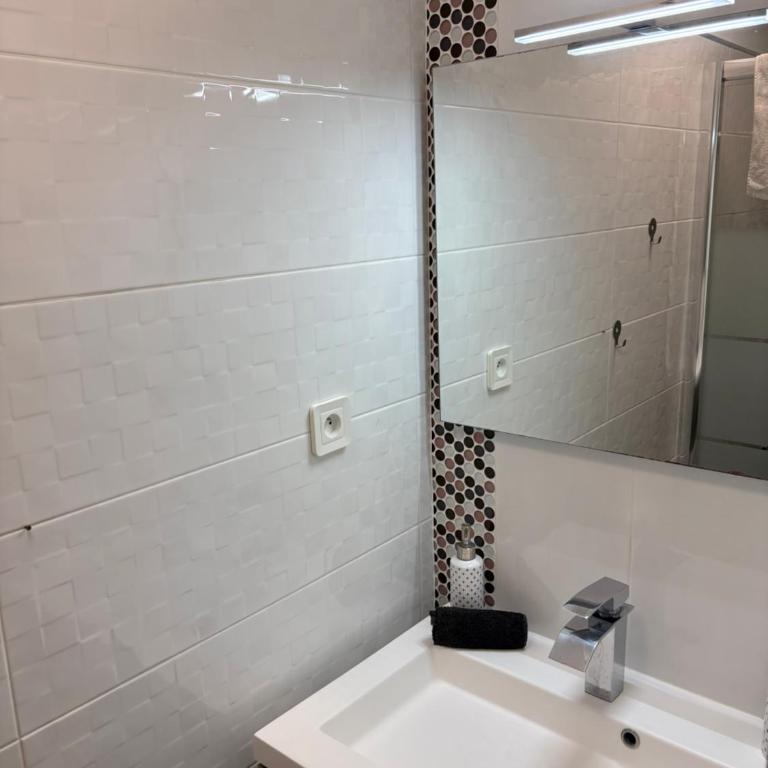 Joli Rez de jardin 4 pièces à Cagnes sur Mer - Apartamento de 3 dormitorios - 24