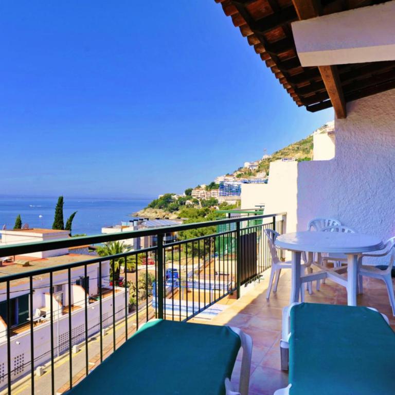 Apartaments El Berganti en Canyelles Petites - Apartamento - 5