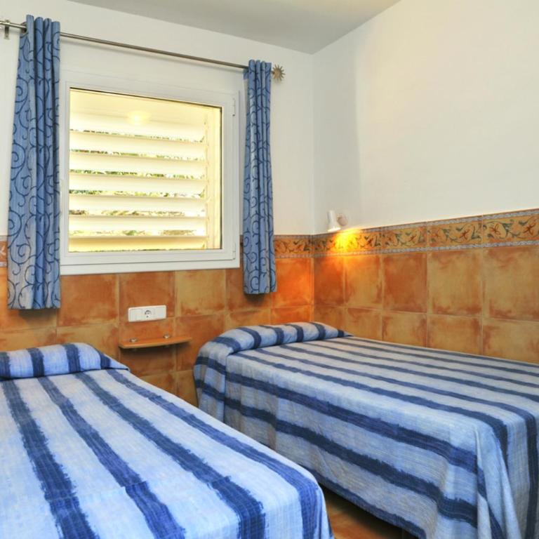 Apartaments El Berganti en Canyelles Petites - Apartamento - 3