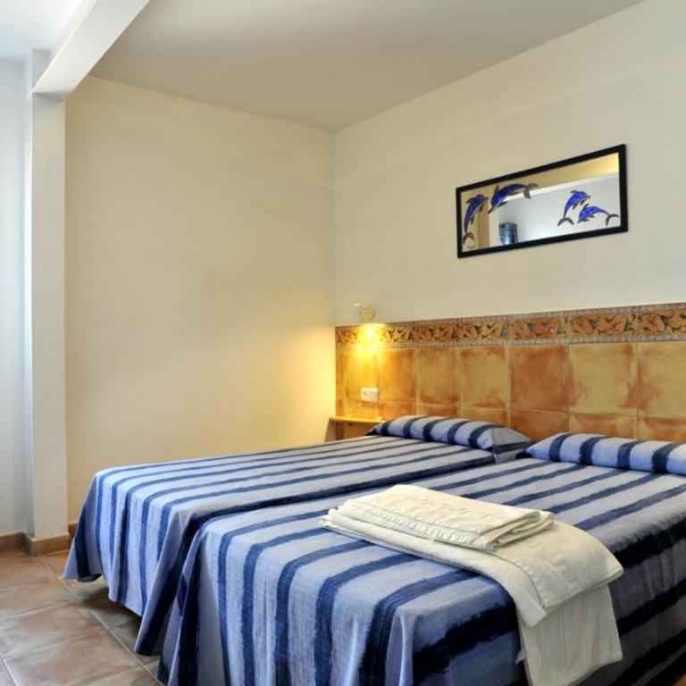Apartaments El Berganti en Canyelles Petites - Apartamento - 4