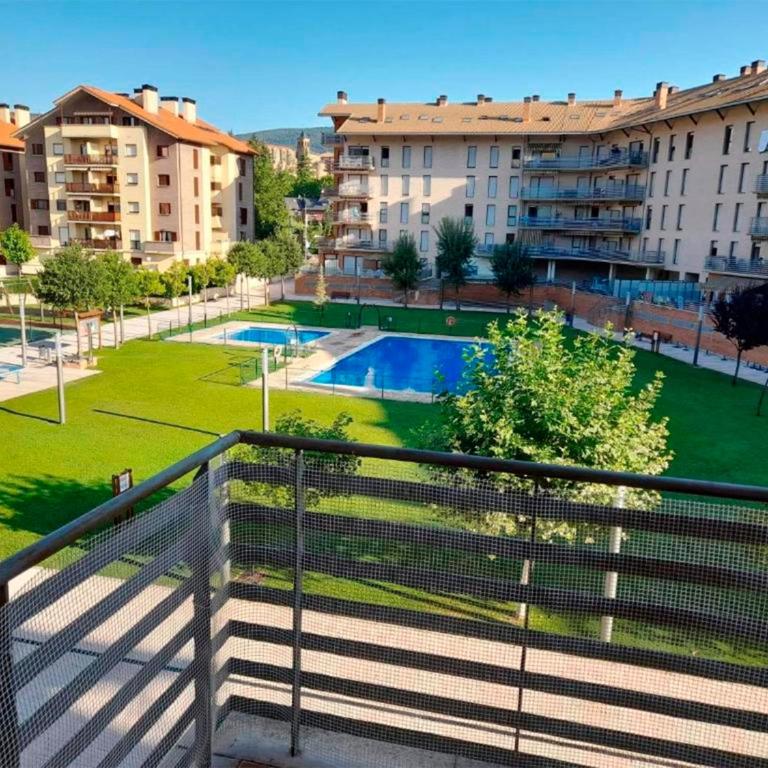 Apartamentos Pilartxo Jaca 3000 - Apartamento de 2 dormitorios - 1