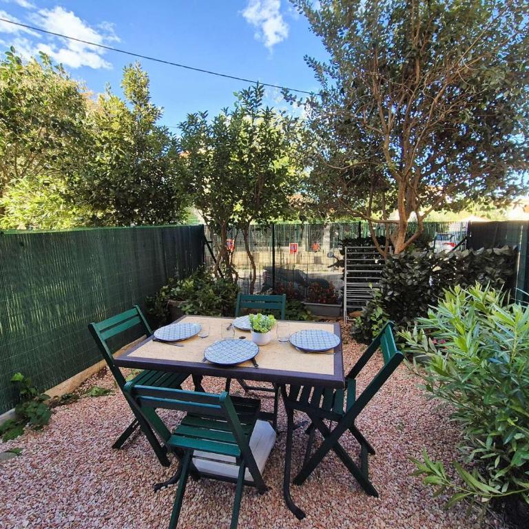 Studio rez de jardin,climatisation, proche de la mer, parking.. - Appartamento Monolocale - 1