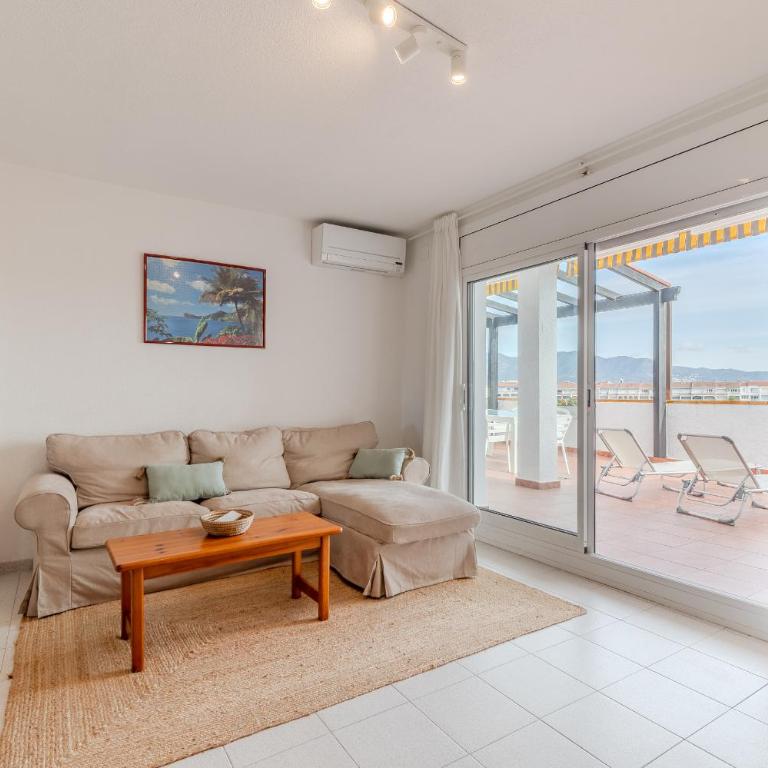 Flateli Empuriabrava - Apartamento de 3 dormitorios - 4