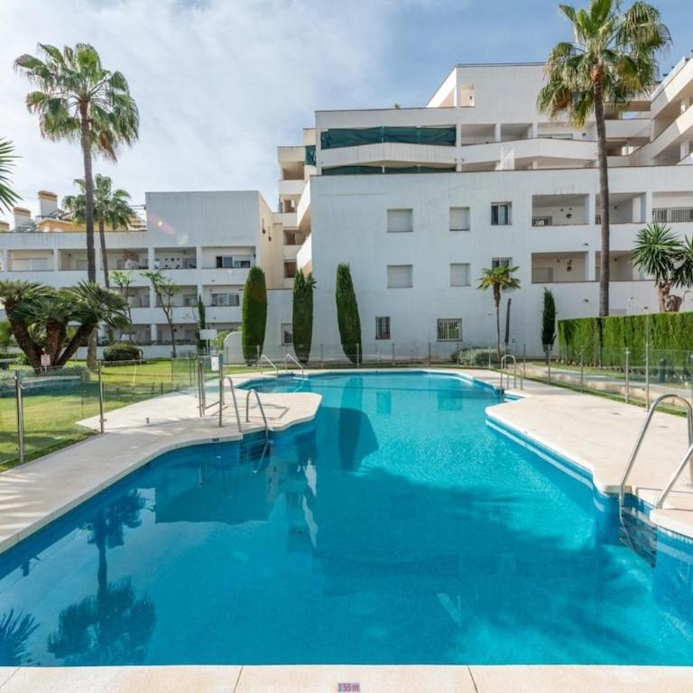 Modern ground floor with private garden in Nueva Andalucía - Apartamento - 2