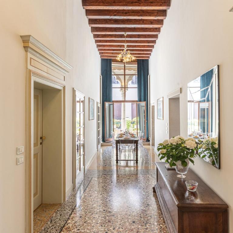 Ca' Romantica terrace with Balcony and side Canal view - Apartment with Terrace - 6