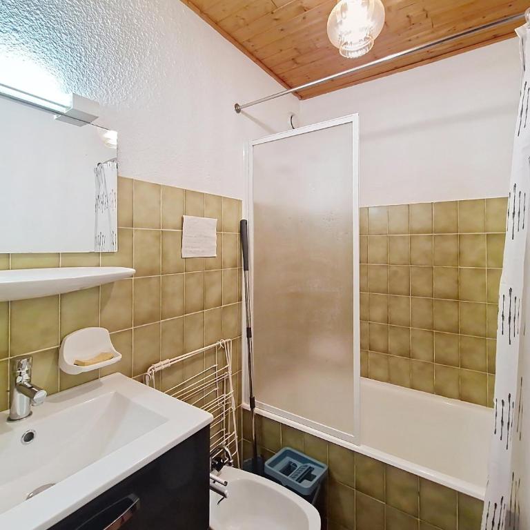 Moulin ML167 MOUNTAIN & TELECABINE 6 pers - Apartment - 10