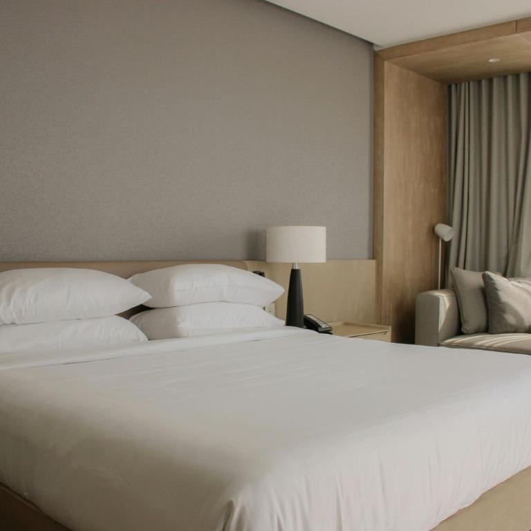 Marriott Corrientes - Habitación Deluxe con vistas al río - 1 cama extragrande - 1