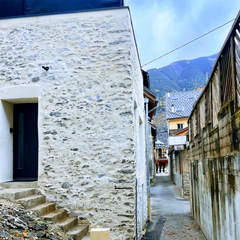 Le Vieux Bourg Apartment 4, Spacious 3 bedroom Apartment, Ski & Cycle - Apartamento de 3 dormitorios - 26
