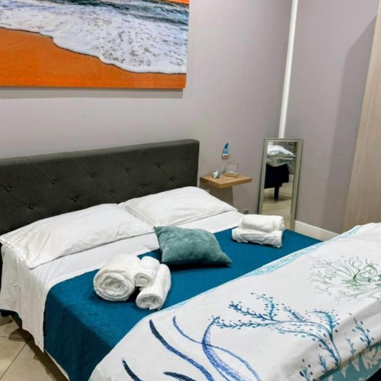 N67 B&B Taranto Centro-3 camere indipendenti - Triple Room with Private Bathroom - 2