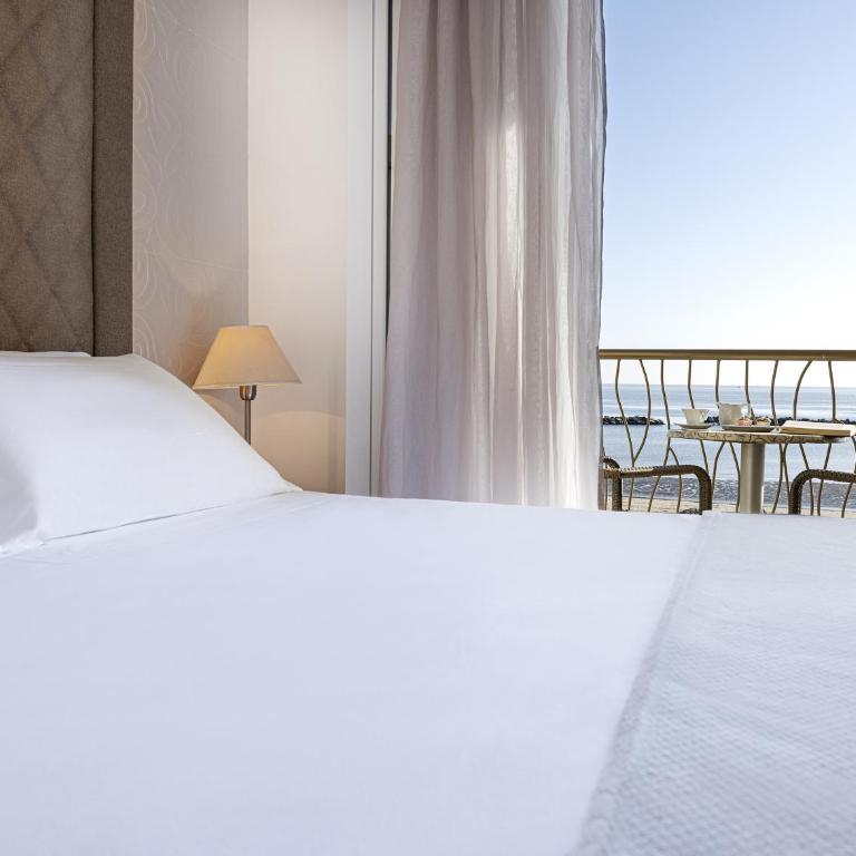 Hotel Riviera - Camera Matrimoniale con Balcone e Vista Mare - 5