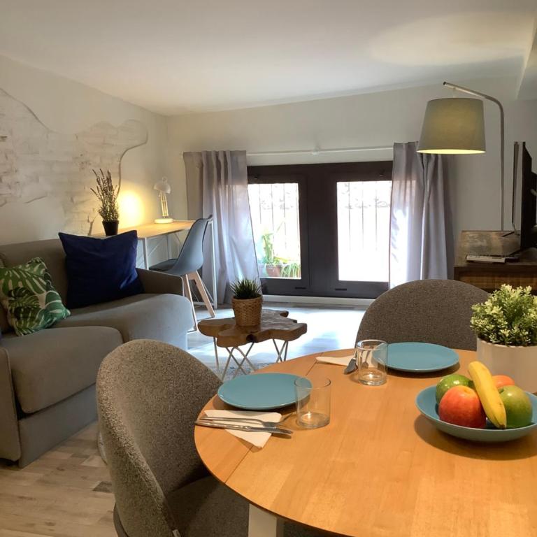 Vestal Suites Classic Adults Only - Apartment with Balcony - 15