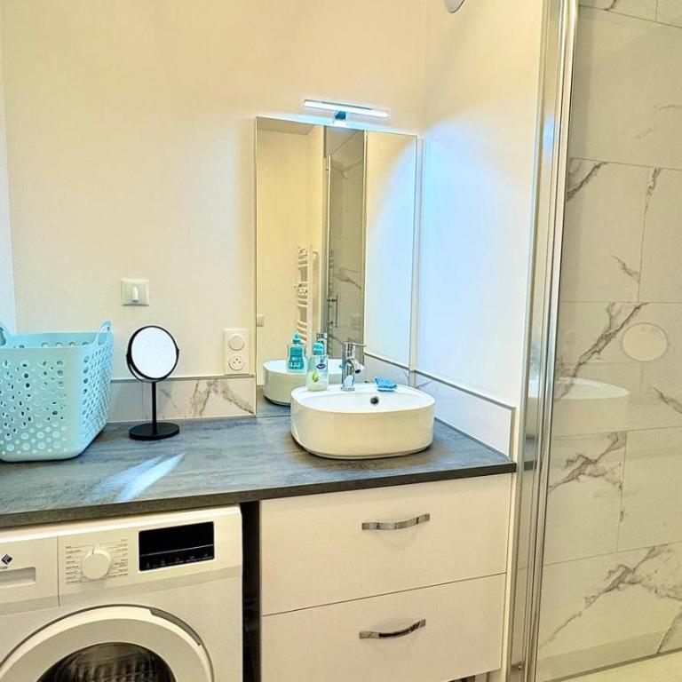 Cathédrale en Scène - design & lumineux - Gare - Apartamento de 1 dormitorio - 6
