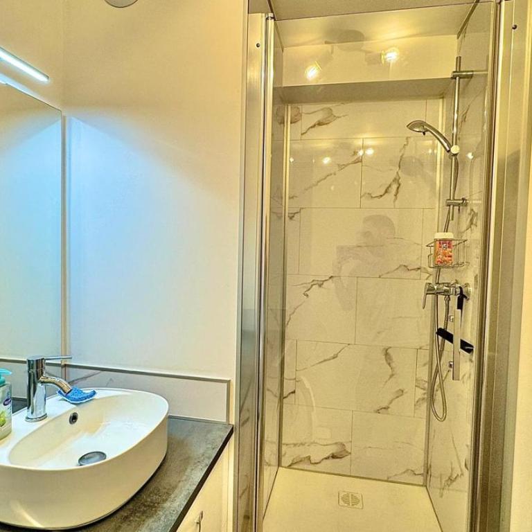 Cathédrale en Scène - design & lumineux - Gare - Apartamento de 1 dormitorio - 26