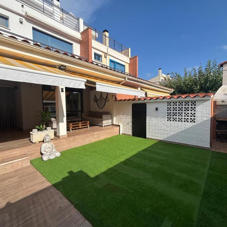 Adosado cerca de la playa y montaña, relax - Four-Bedroom Vacation Home - 3