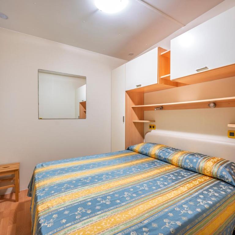 Camping Village Scaglieri - Chalet con 2 Camere da Letto - 6