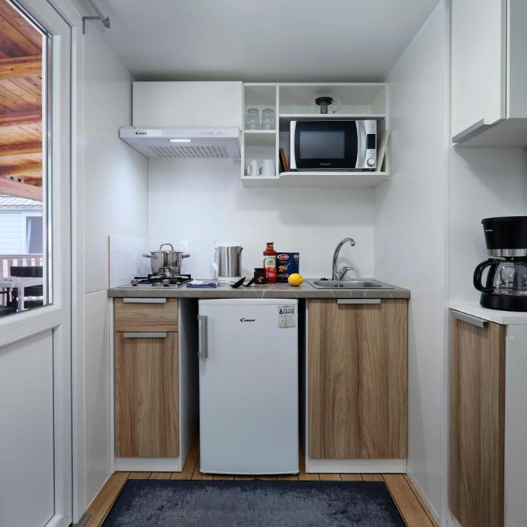Knaus Campingpark Nürnberg - Mobile Home Neptun - 7