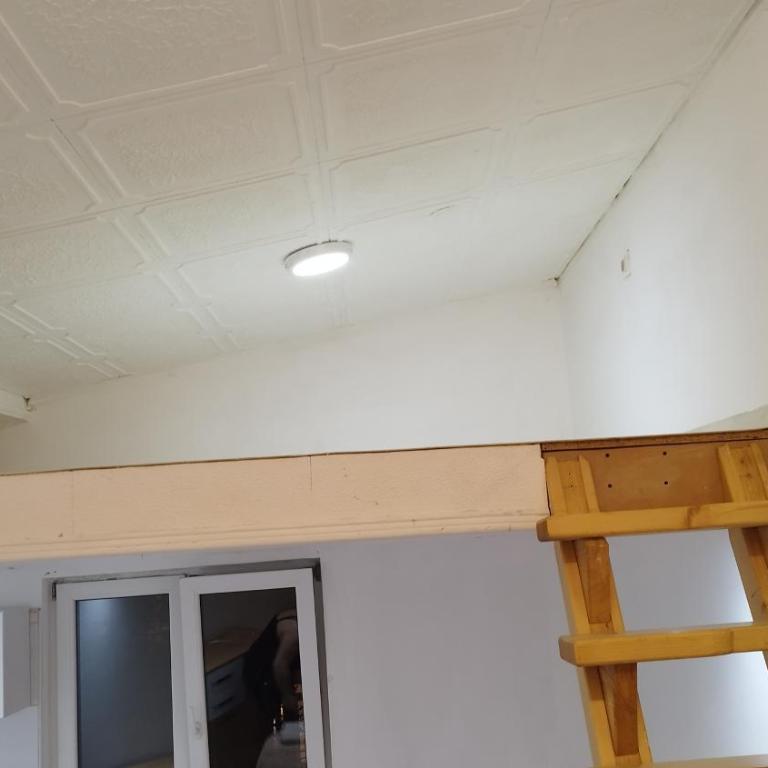 Small Apartment private bathroom ,strong internet - Studio - Split Level - 5