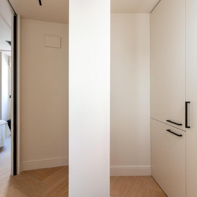 Suite Plaza Nueva - One-Bedroom Apartment - 12