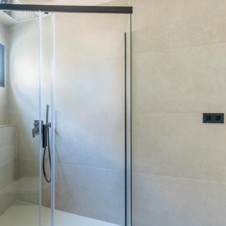 Suite Plaza Nueva - One-Bedroom Apartment - 15
