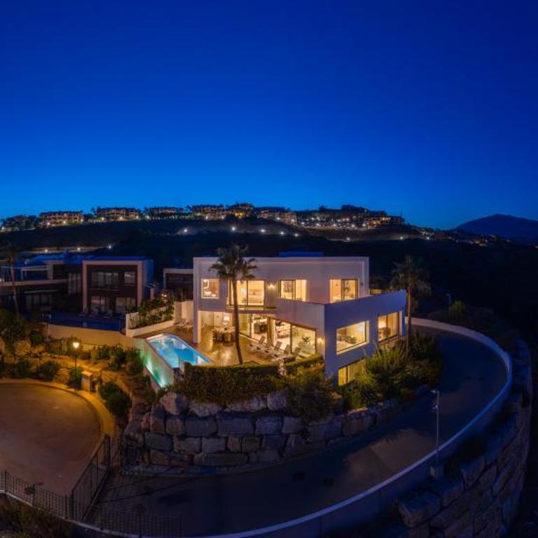 VACATION MARBELLA I Villa Paraiso The View, 6 BDR, Modern Villa, Infinity Heated Pool, Gated Community, Cinema Room, Sea View, Golf Courses - Villa con vistas al mar - 13