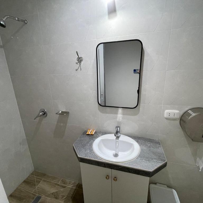 Casa de Moño - Moderno apartamento cerca a Aeropuerto y Terminal Terrestre - Two-Bedroom Apartment - 23