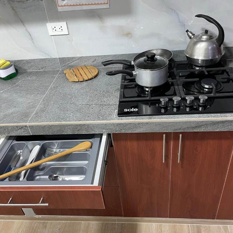 Casa de Moño - Moderno apartamento cerca a Aeropuerto y Terminal Terrestre - Two-Bedroom Apartment - 31