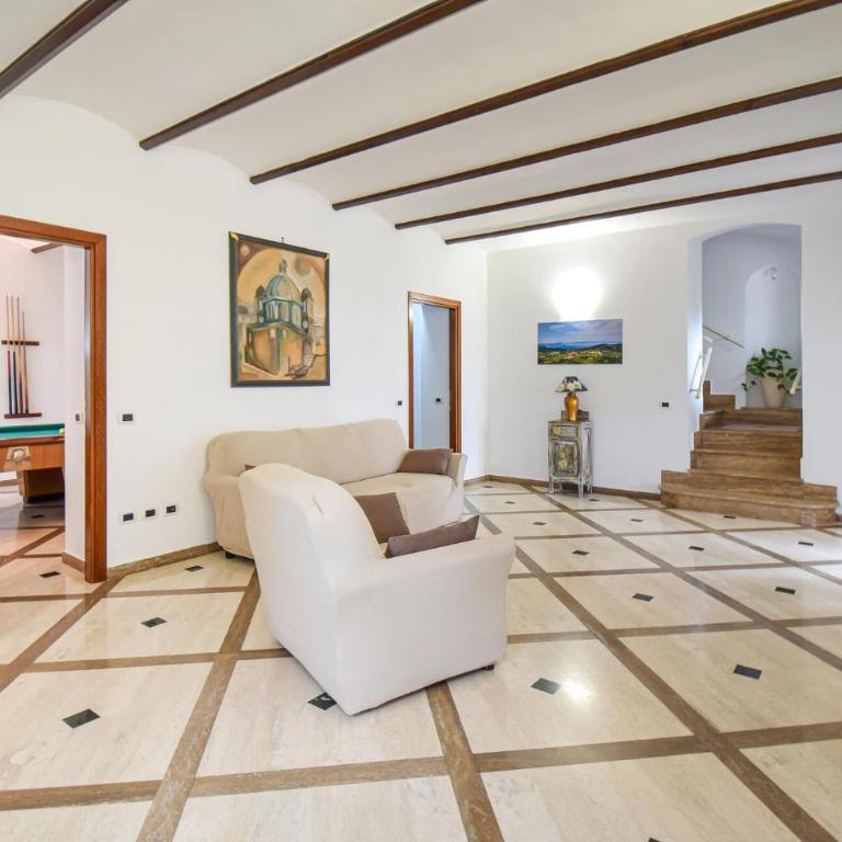 Awesome Home In Montefiascone - Casa Vacanze con 4 Camere da Letto - 11