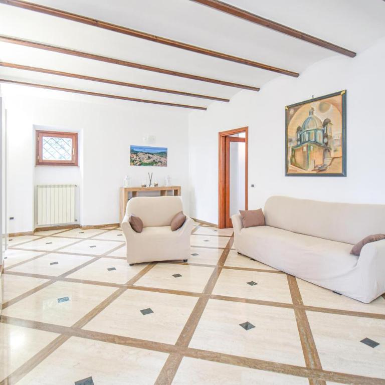 Awesome Home In Montefiascone - Casa Vacanze con 4 Camere da Letto - 12