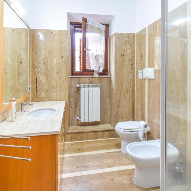 Awesome Home In Montefiascone - Casa Vacanze con 4 Camere da Letto - 22