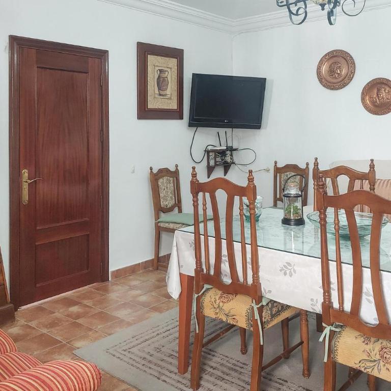 Amazing Home In Ronda - Casa de vacaciones de 5 dormitorios - 2